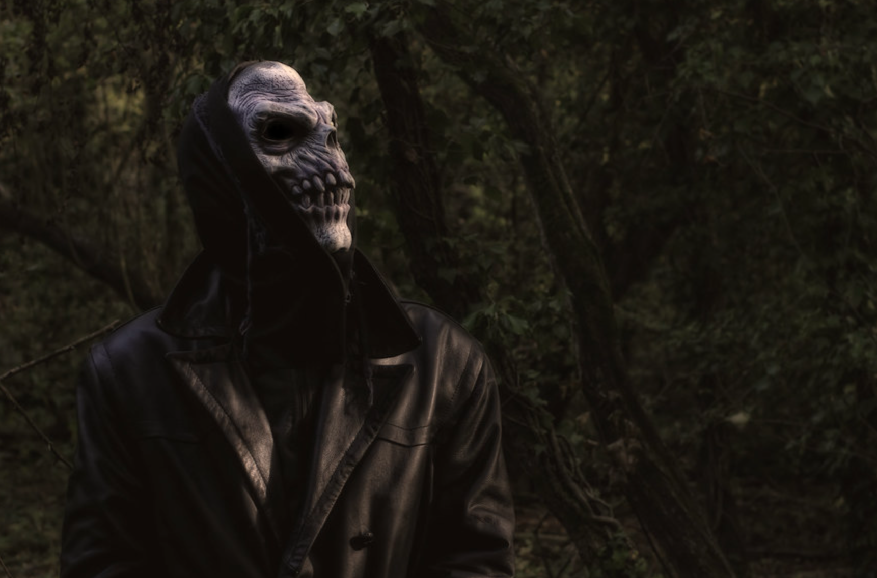 persona con una máscara de terror, creepypasta