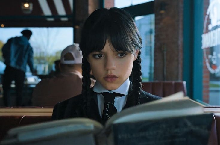 Miercoles Addams - Jenna Ortega